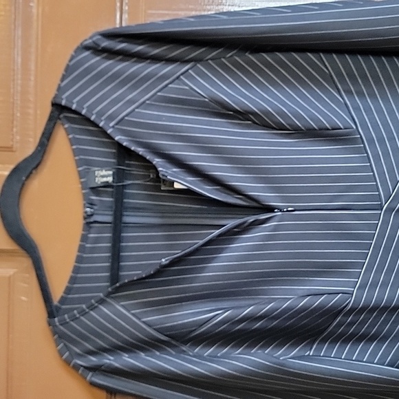 vfshow-Blk/white long sleeved A line pin striped dress Size XXL. NWT. - Picture 7 of 12